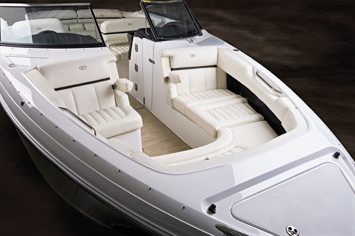 Cobalt R30 | Boating Mag