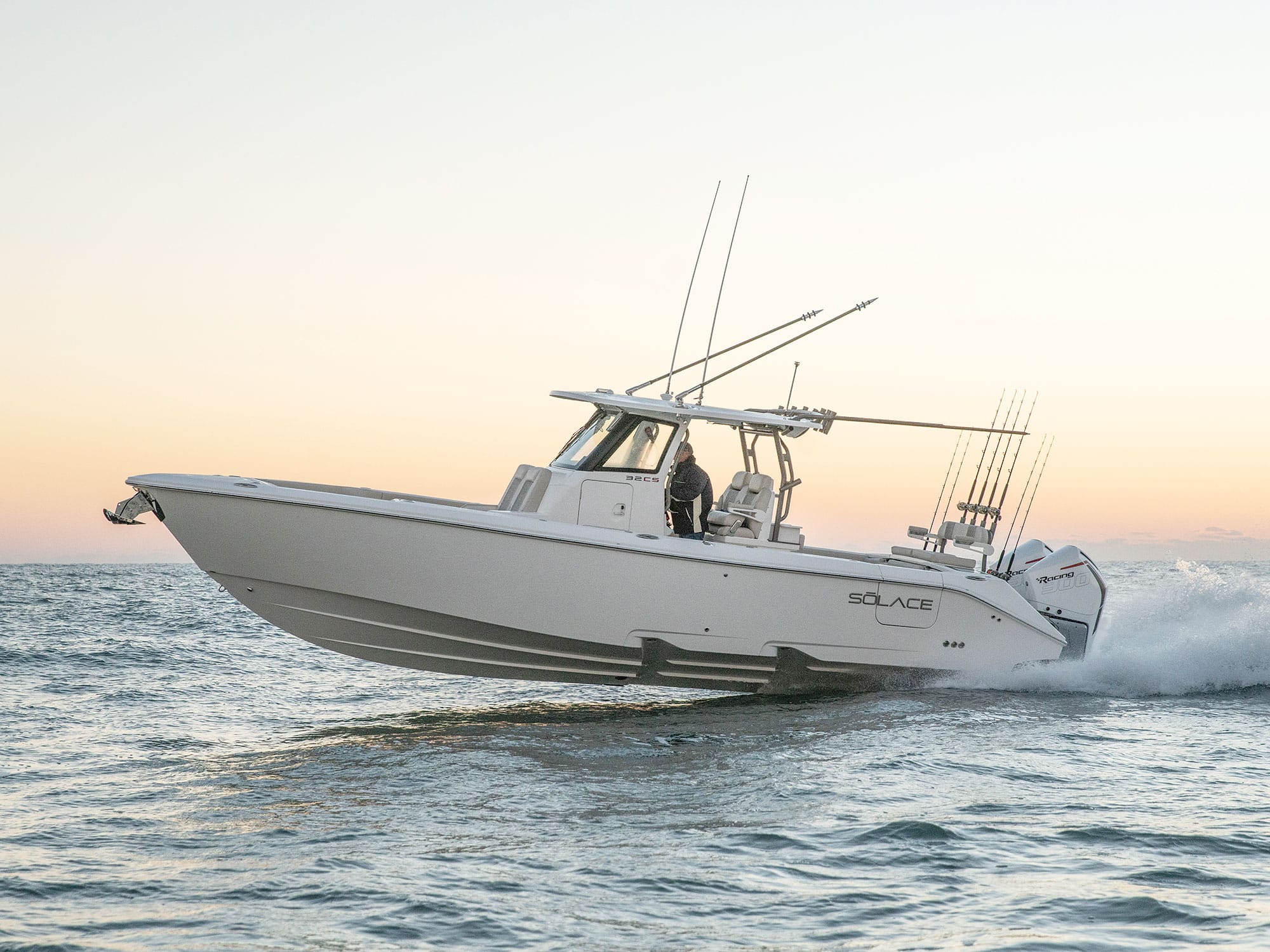 32 Rowers Boat 2022 Solace 32 CS Boat Test, Pricing, Specs | Boating Mag