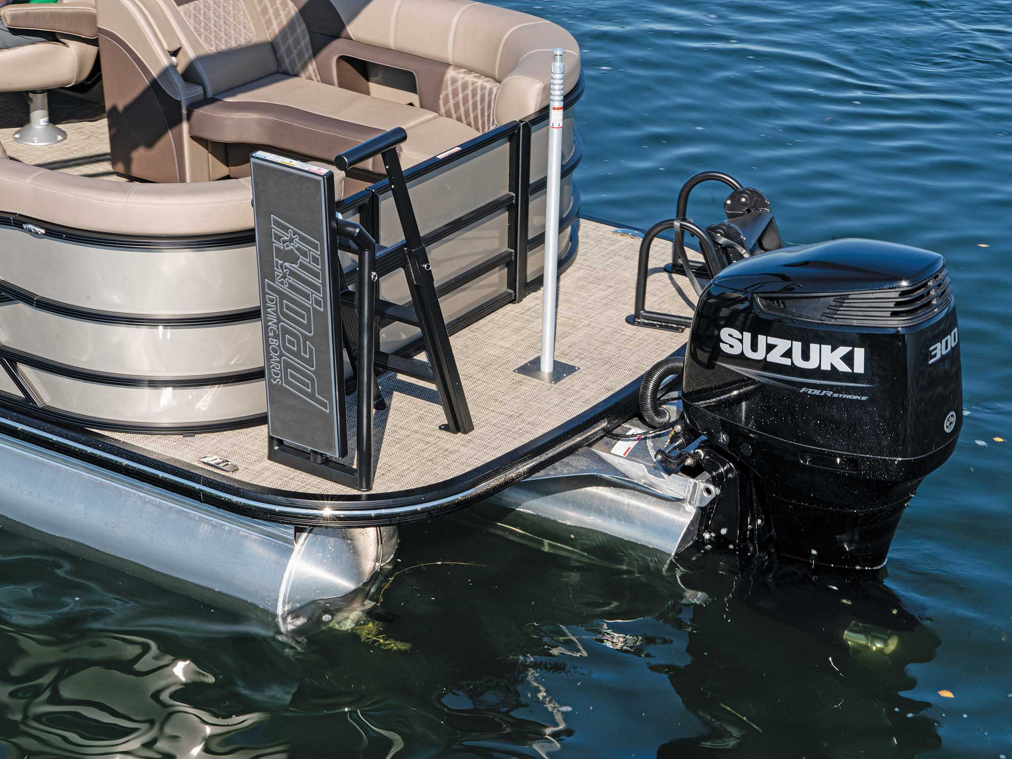 NextImg:Choosing the Right Pontoon Engine | Boating Mag