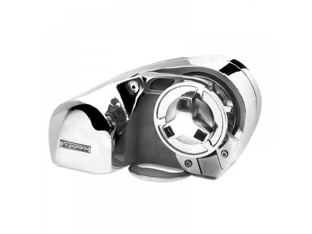 Lewmar Pro-Series H700 windlass
