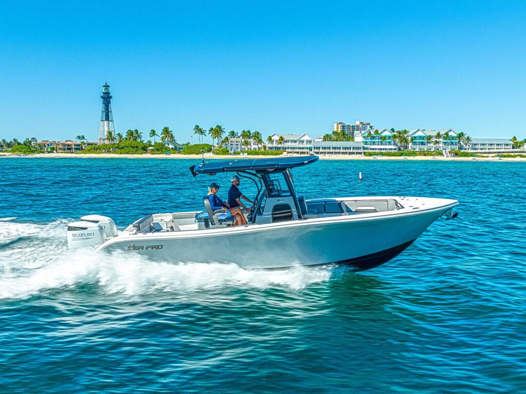 Sea Pro 292DLX Offshore running nearshore