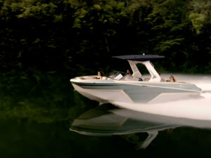 Tigé Z3 on the lake